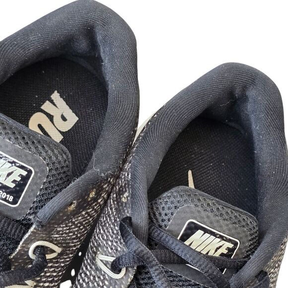 Nike Flex RN 2018 Women's 8 Black Running Sneakers AA7408-001 - Picture 6 of 10